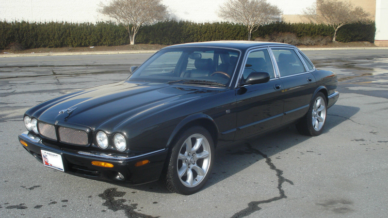 Illustration for article titled Here Are Ten Of The Best Four-Door Sedans On eBay For Less Than $10,000